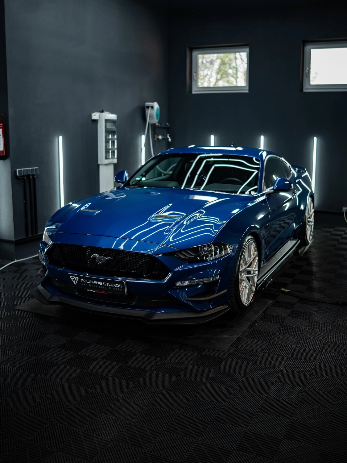 EA Polishing Studios 